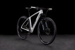 Cube-Reaction-C-62-ONE-cotton´n´white-2