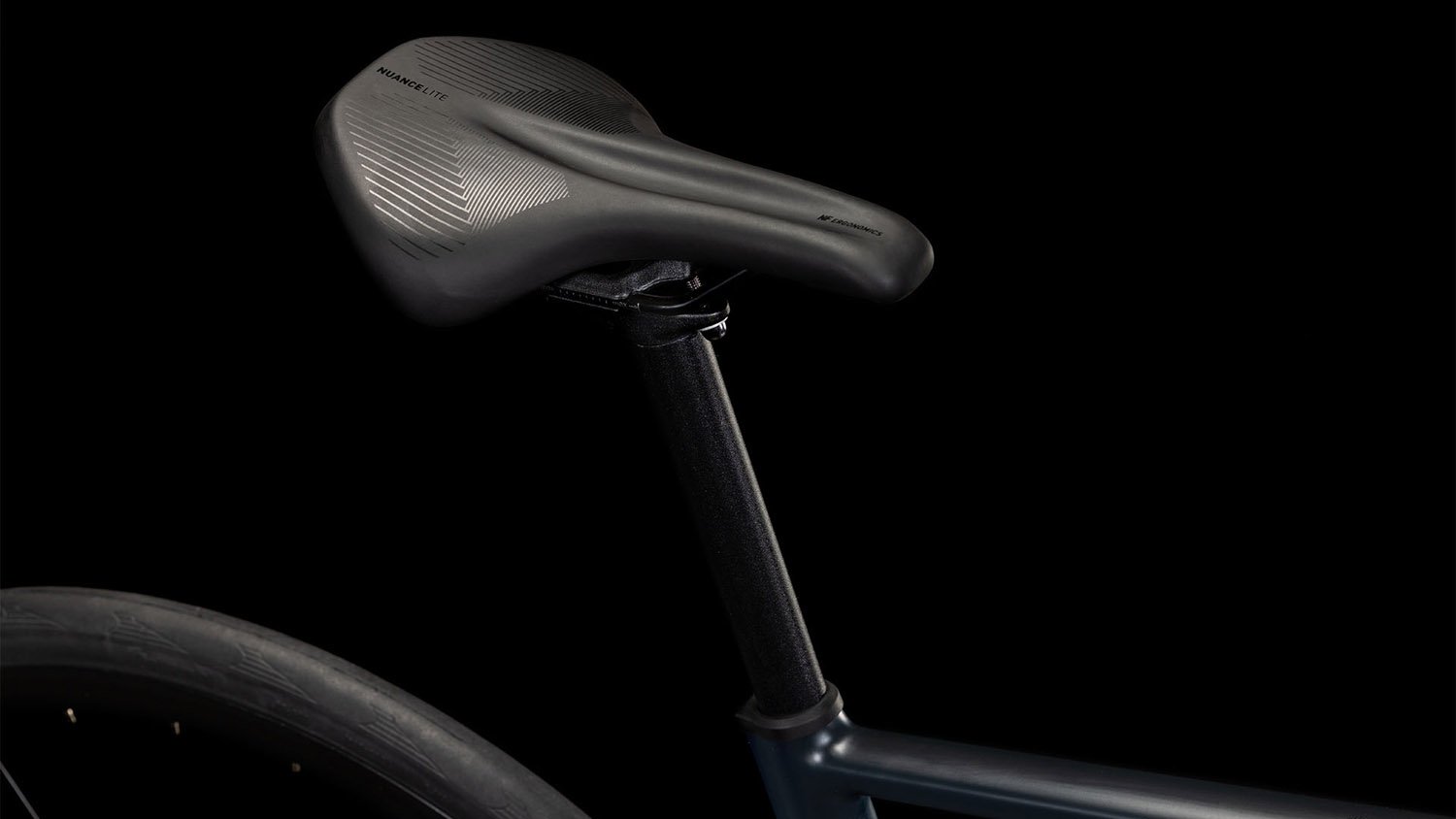 Cube Attain Race night´n´black