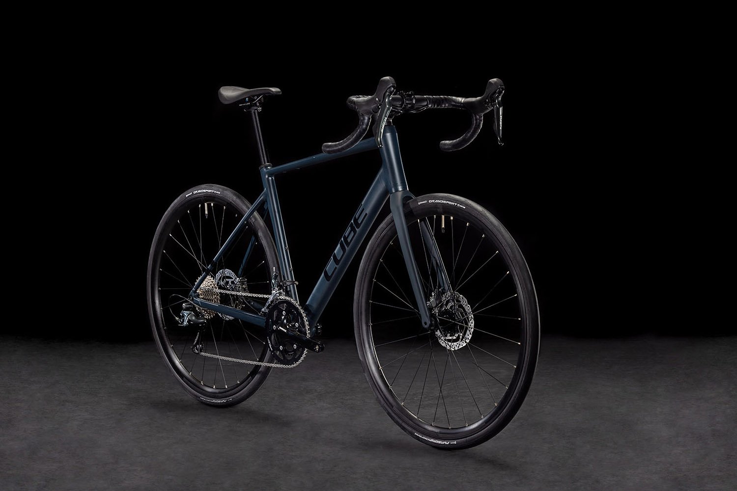 Cube Attain Race night´n´black