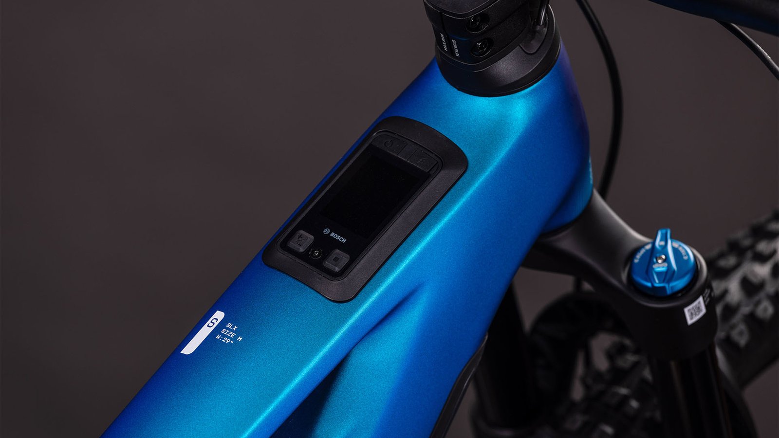 Cube-102510-20161588-Stereo-Hybrid-ONE44-HPC-SLX-800-nebula-n-white-